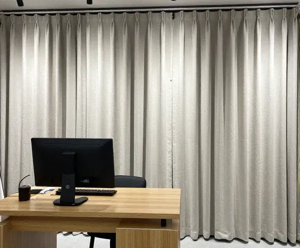 Benefits of Installing Curtains on Your Gate Entrance